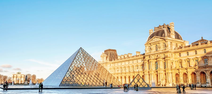 Paris im Juni - Museum des Louvre