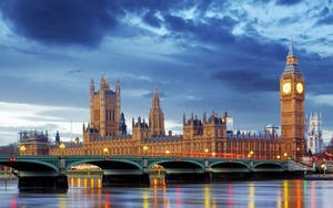 Bekanntschaft mit dem Westminster Palace: Die historische Attraktion von London