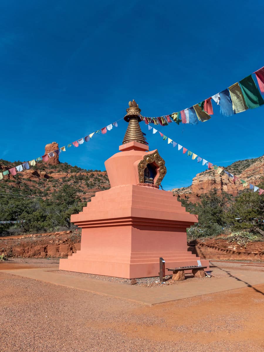Stupa Amitabha und der Park der Welt