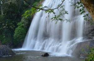 Chelavar a-Wasserfälle |Wasserfälle in der Nähe von Maisura