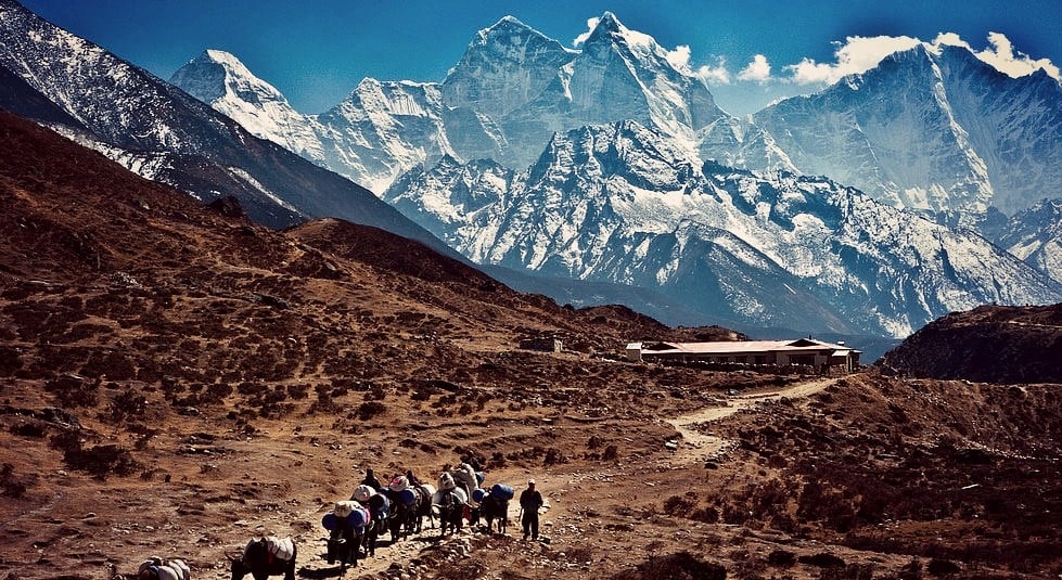 Backpes in Nepal während einer Kampagne im Basislager des Everest