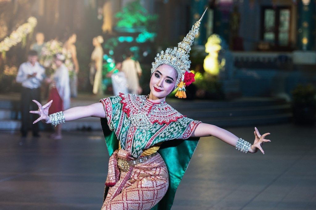 Tänzer in Bangkok-der besten Stadt in Südostasien für LGBT-Partorals.