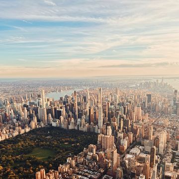 Air Blick auf den Horizont von New York bei Sunset, USA