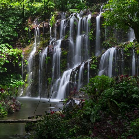Wasserfallverbot Van Ammert im Norden von Bali am Lake Danau Buyan