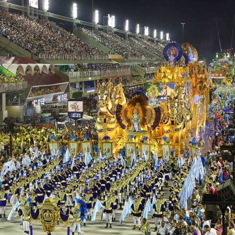 Parade in der Vila Isabelle Samba