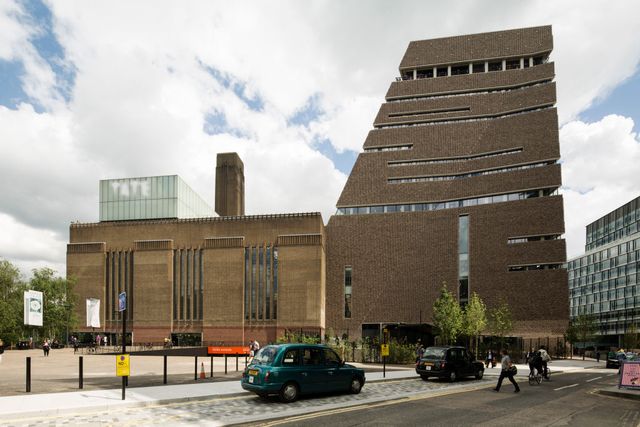 Blick auf die Westseite des Hauses eines Sweatshirts. Svitchs Haus in Tate Modern, London, Großbritannien. Architekt: Herzog und De Meron, 2016